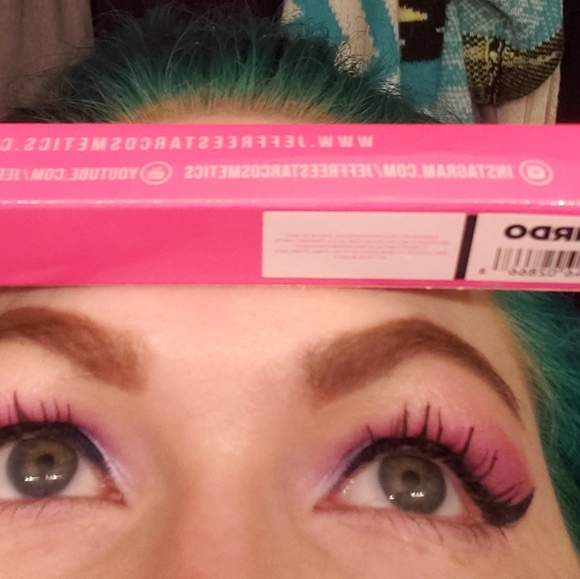 🖤 Jeffree Star Velour Lip Liner 💋 - Picture 4 of 4